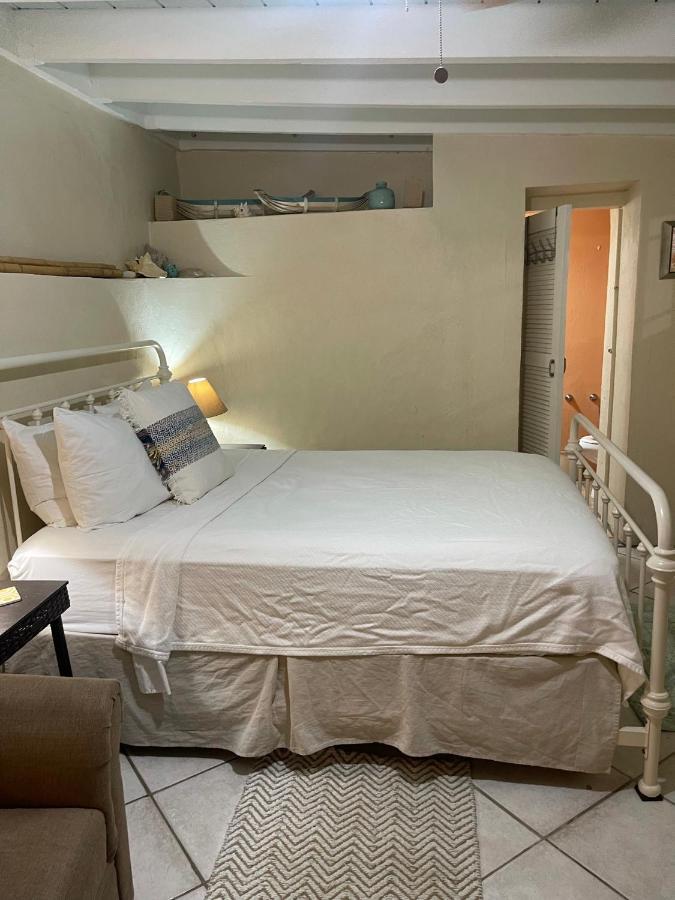 Crown Lotus Apartamento Christiansted Exterior foto